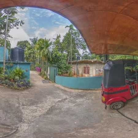 Apple Sara Home Stay Kandy Exterior foto