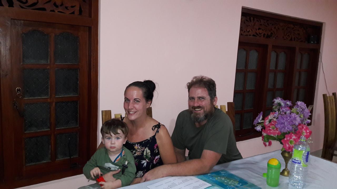 Apple Sara Home Stay Kandy Exterior foto